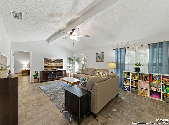 5th image of 6906 Sunshine Tree Dr