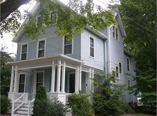 27 Wilford Ave, Branford, CT 06405