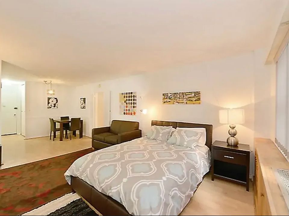 1st image of 330 E 49th St #8X