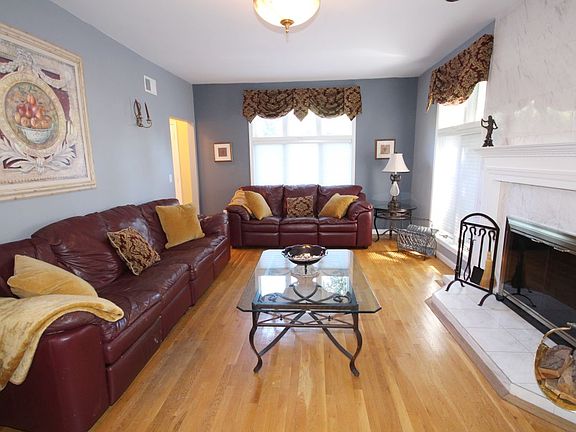 5th image of 432 Jansen St