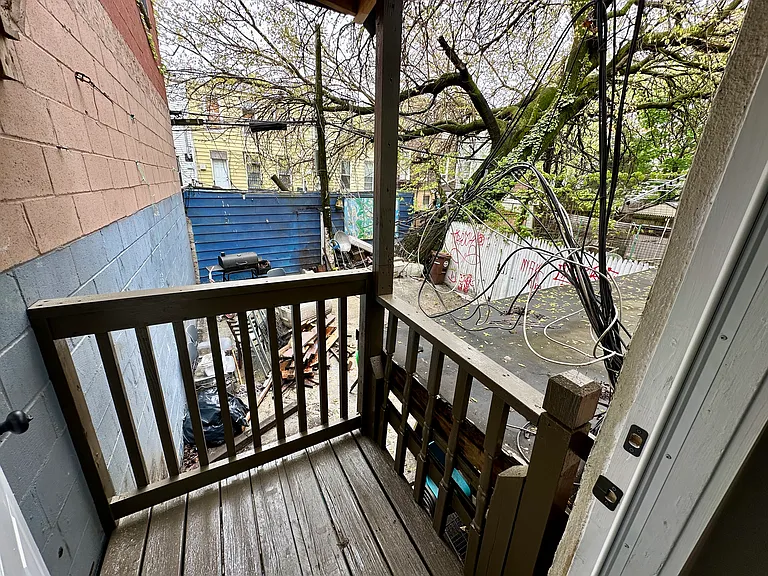 1028 39th St #1R — Photo 9