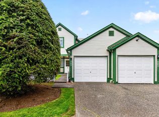 20675 118th Ave #206, Maple Ridge, BC V2X 0K3