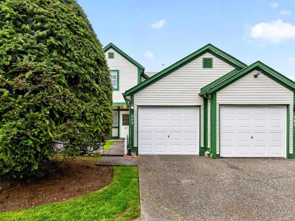 20675 118th Ave #206, Maple Ridge, BC V2X 0K3