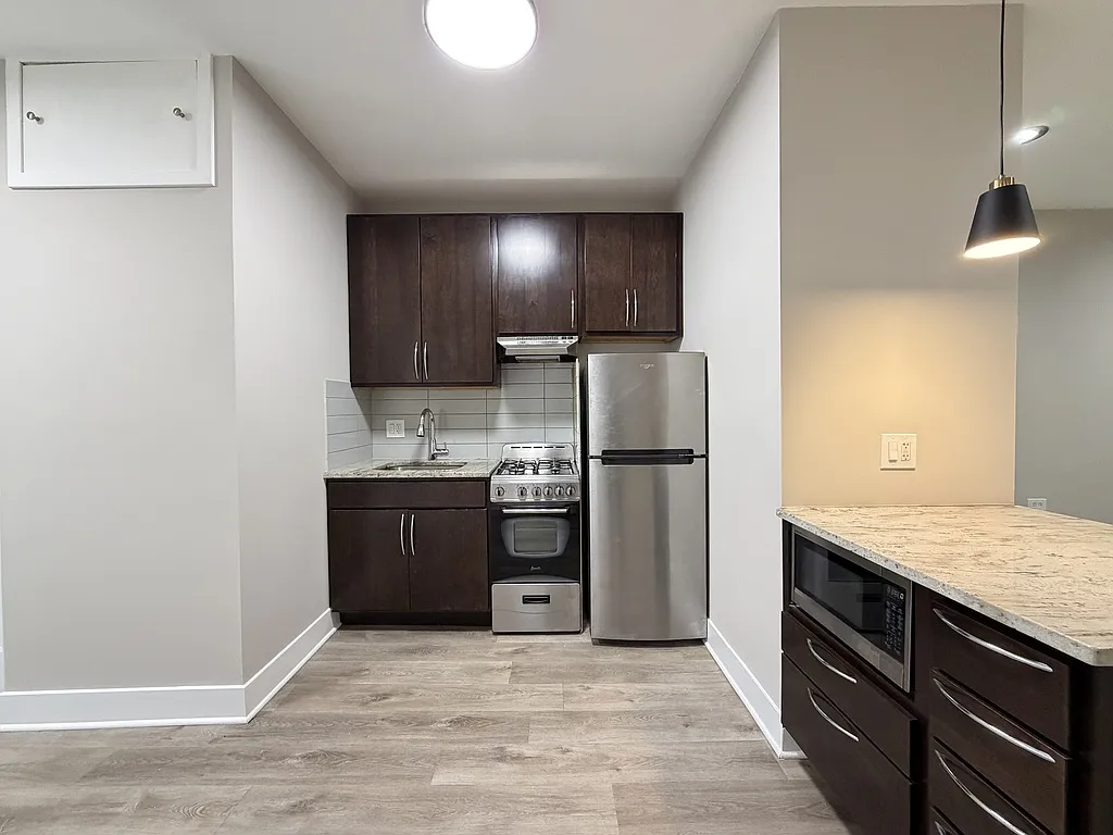 Studio, 400 sqft, $1,550 — Photo 2