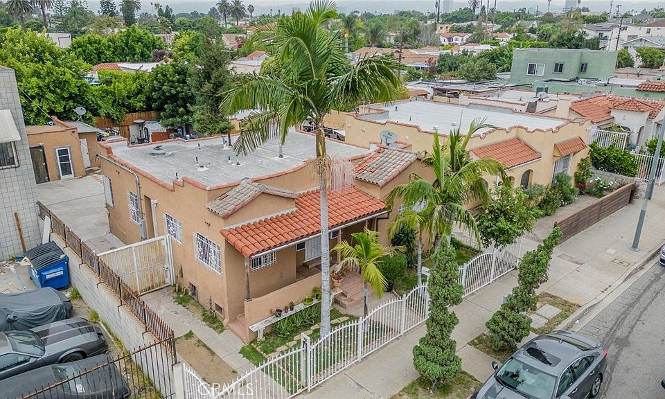 2207 S La Brea Ave, Los Angeles, CA 90016 | MLS #CV23169825 | Zillow