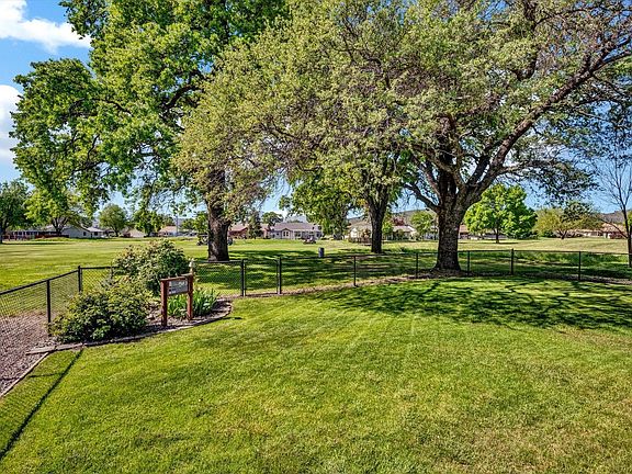 3rd image of 18803 Deer Hollow Road