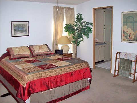 2nd image of 1095 La Paloma Blvd