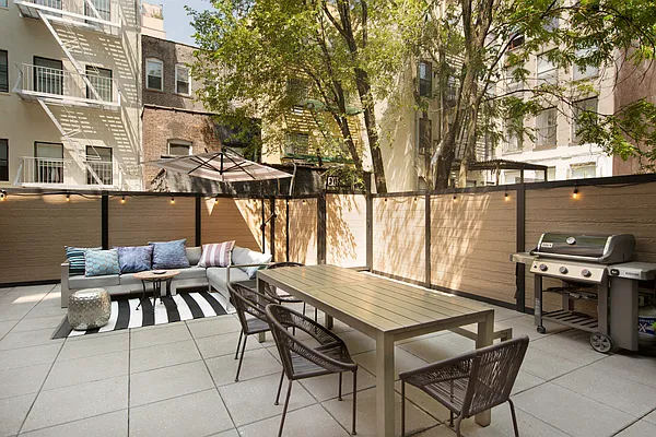 Rented by Safdie Realty Group | media 51