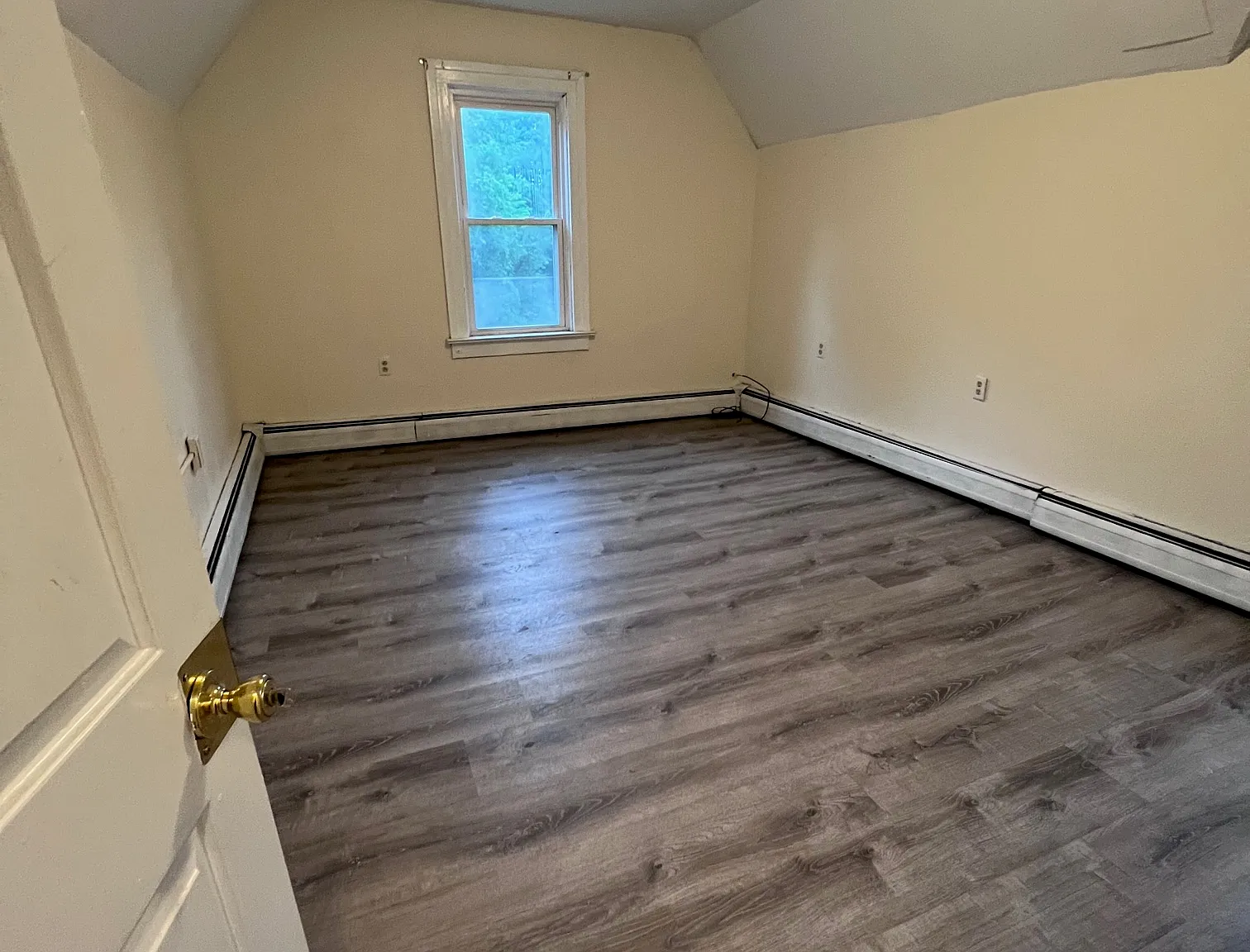7096 Route 104 West - Upper unit — Photo 4