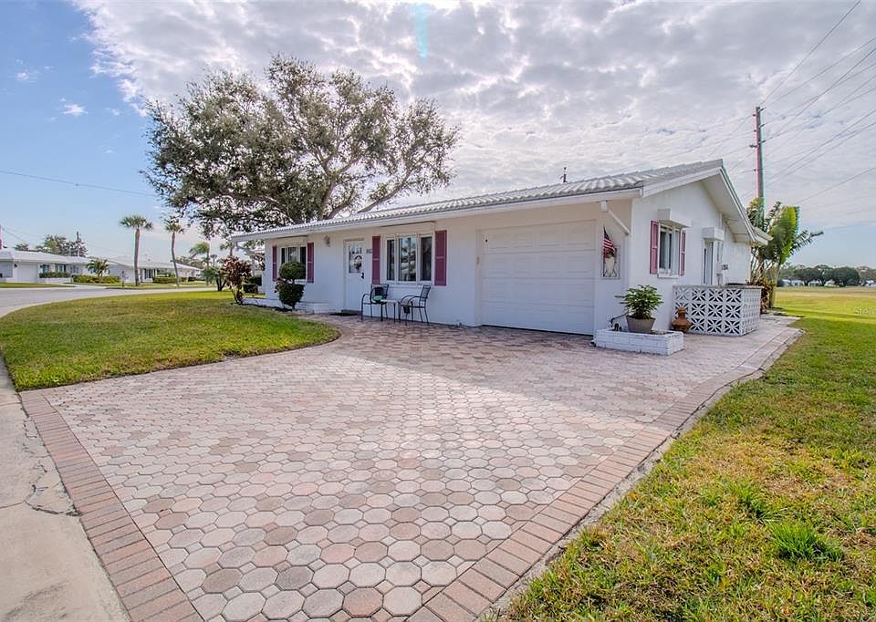 1st image of 4052 MAINLANDS BOULEVARD N