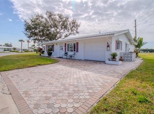 4052 Mainlands Blvd N, Pinellas Park, FL 33782