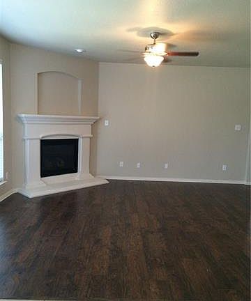 5th image of 2801 Red Wolf Dr