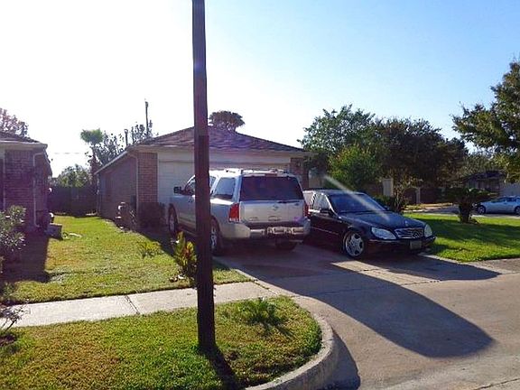 2nd image of 2023 Mackenze Way