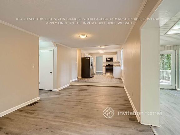 5th image of 381 Shelton Woods Ct