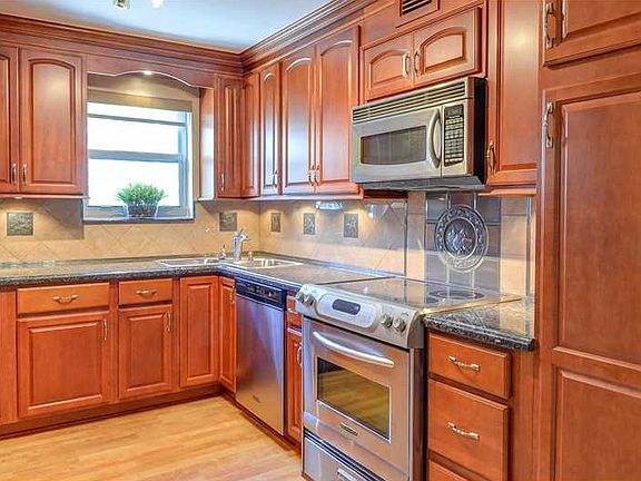 2nd image of 5555 Collins Ave APT 8B