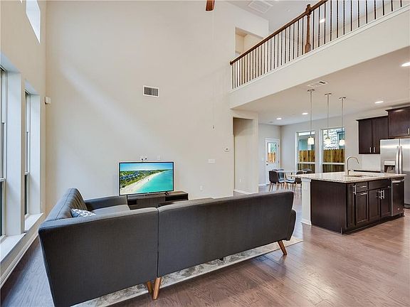 5th image of 3240 E Whitestone Blvd Unit 38