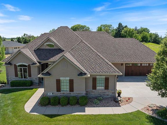 2nd image of 23585 Murphy Ln