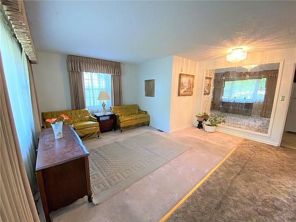 4th image of 4126 N Bolton Ave