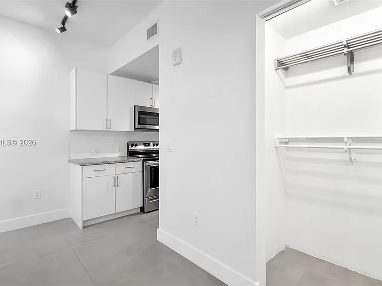 1536 NW 15th Ave #303 — Photo 6