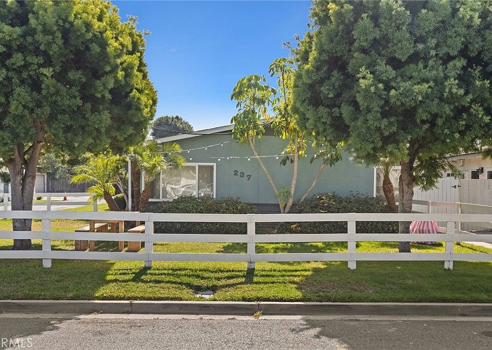 1st image of 237 Costa Mesa St