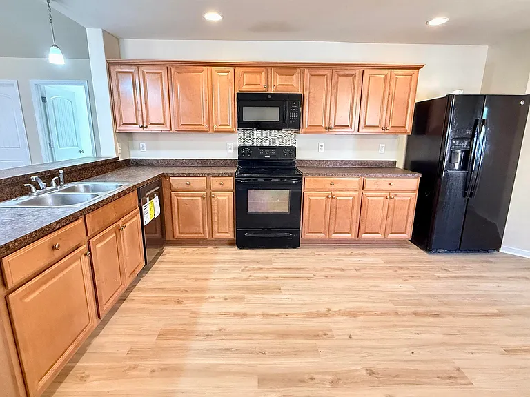 28118 Kawana Ct — Photo 7
