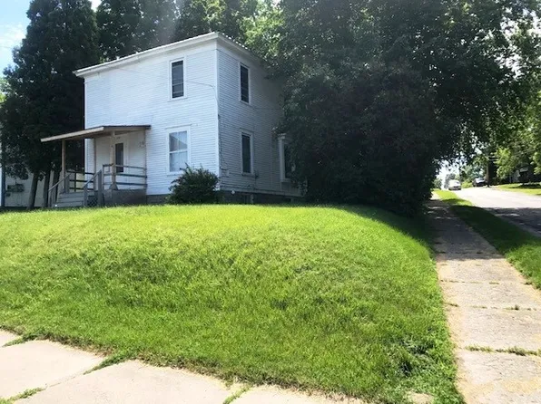 115 E Orvis St, Massena, NY 13662