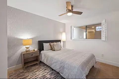 701 N Los Felices Cir W — Photo 7