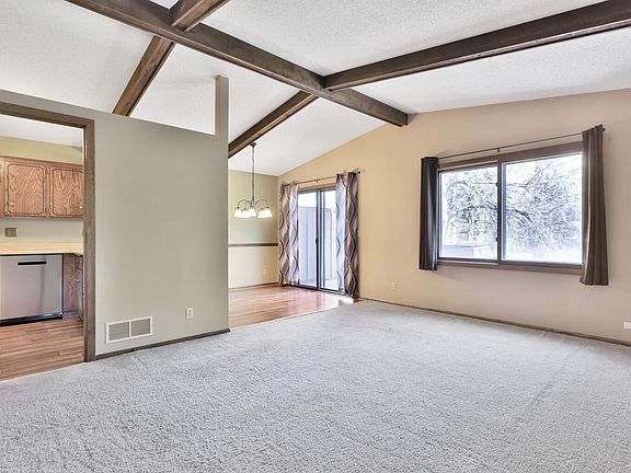 3rd image of 1282 Bridle Path Ct