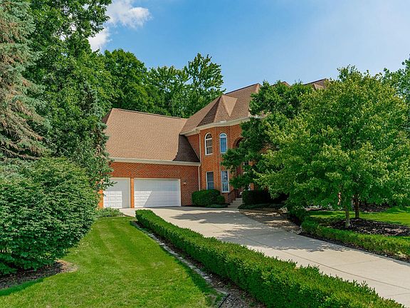 5th image of 3244 Woodstone Dr