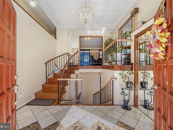 5th image of 12 Baughman Ct