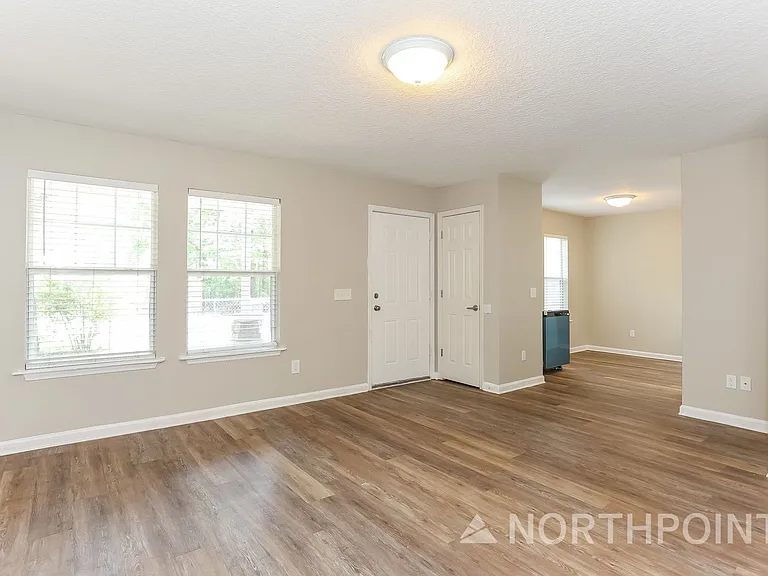 7860 Rondo Ave — Photo 3