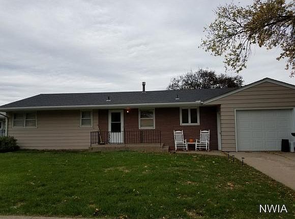 1st image of 115 Colonial Dr