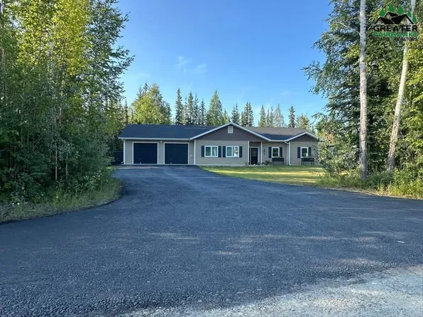 3820 Tractor Dr, North Pole, AK 99705