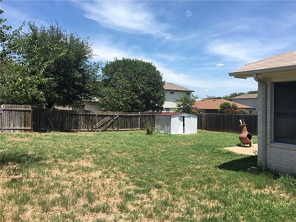 4th image of 1047 Silverstone Ln