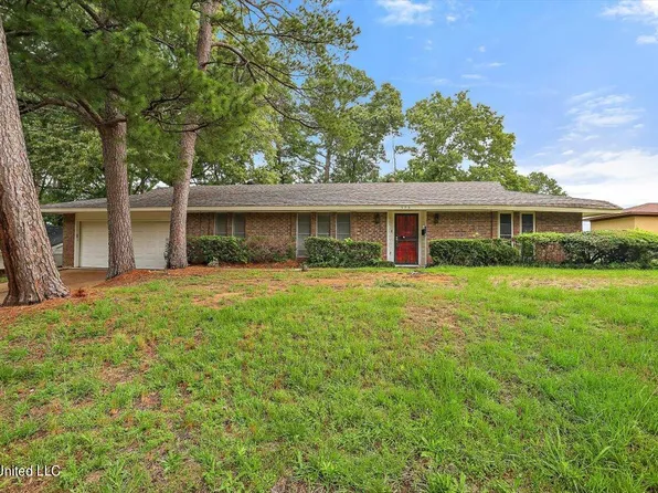356 Lake Of Pines Dr, Jackson, MS 39206