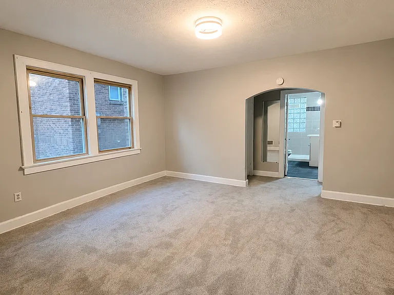 133 W Blake Ave #2 — Photo 2
