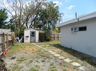 2461 SW 16th Ct, Fort Lauderdale, FL 33312