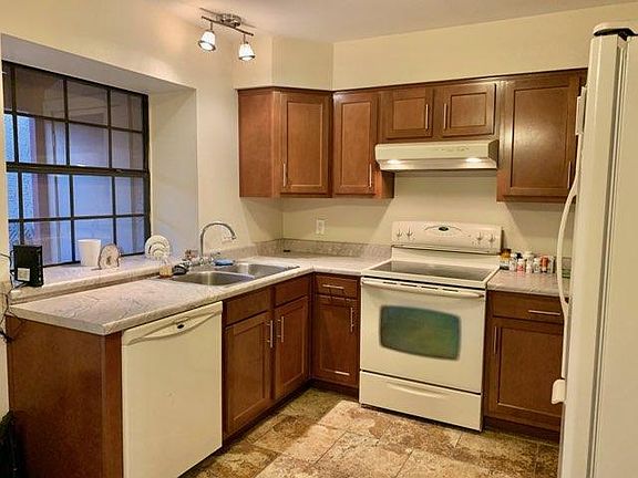 4th image of 4901 E Kelton Ln Unit 1084