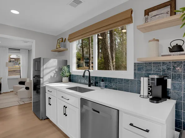 254 Vallejo Cir APT A, Columbia, SC 29206