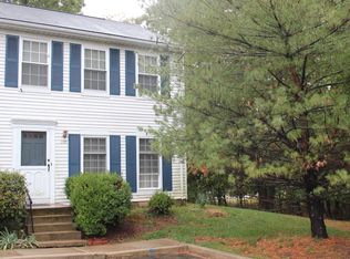 127 Selby Ct, Somerset, NJ 08873