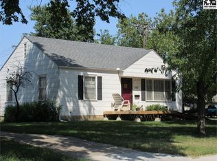 202 W 23rd Ave, Hutchinson, KS 67502
