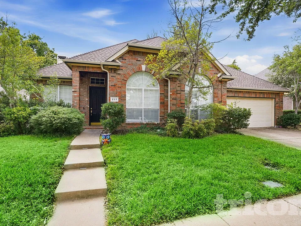 217 S Village Dr