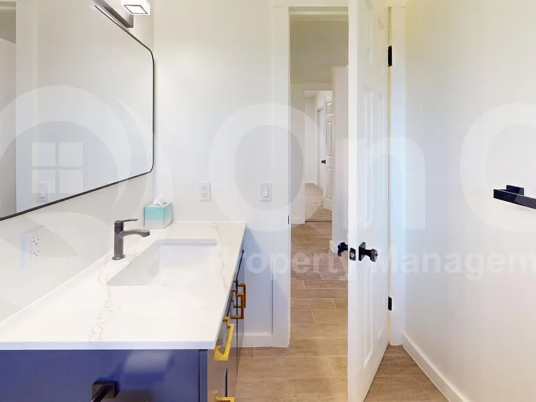 1410 N Desmond Ave — Photo 16