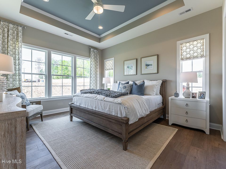 1st image of 331 Oak Meadow Lane