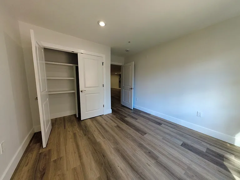 182 Carroll St #305 — Photo 6