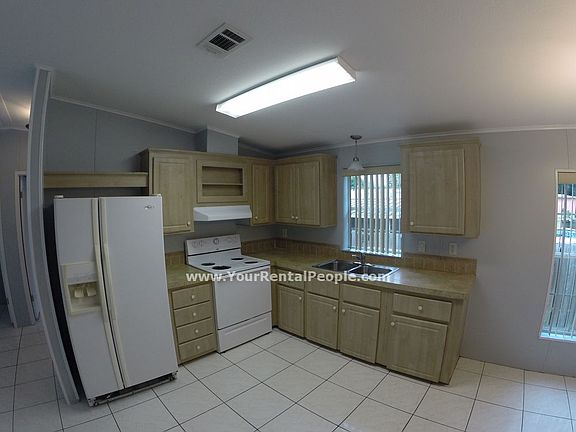 4th image of 5904 Sussex Ct