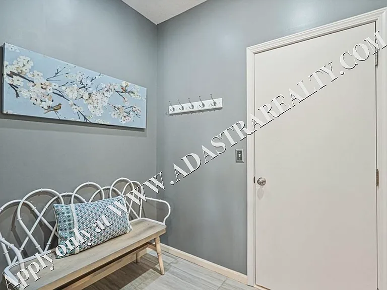 4904 W 157th St — Photo 14
