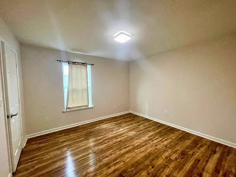 455 Lincolnshire Dr — Photo 10