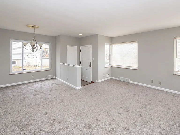 3031 Irvella Pl — Photo 16