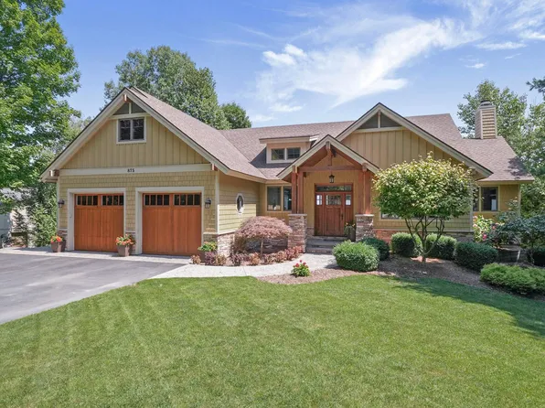 875 S Nanagosa Trl, Suttons Bay, MI 49682